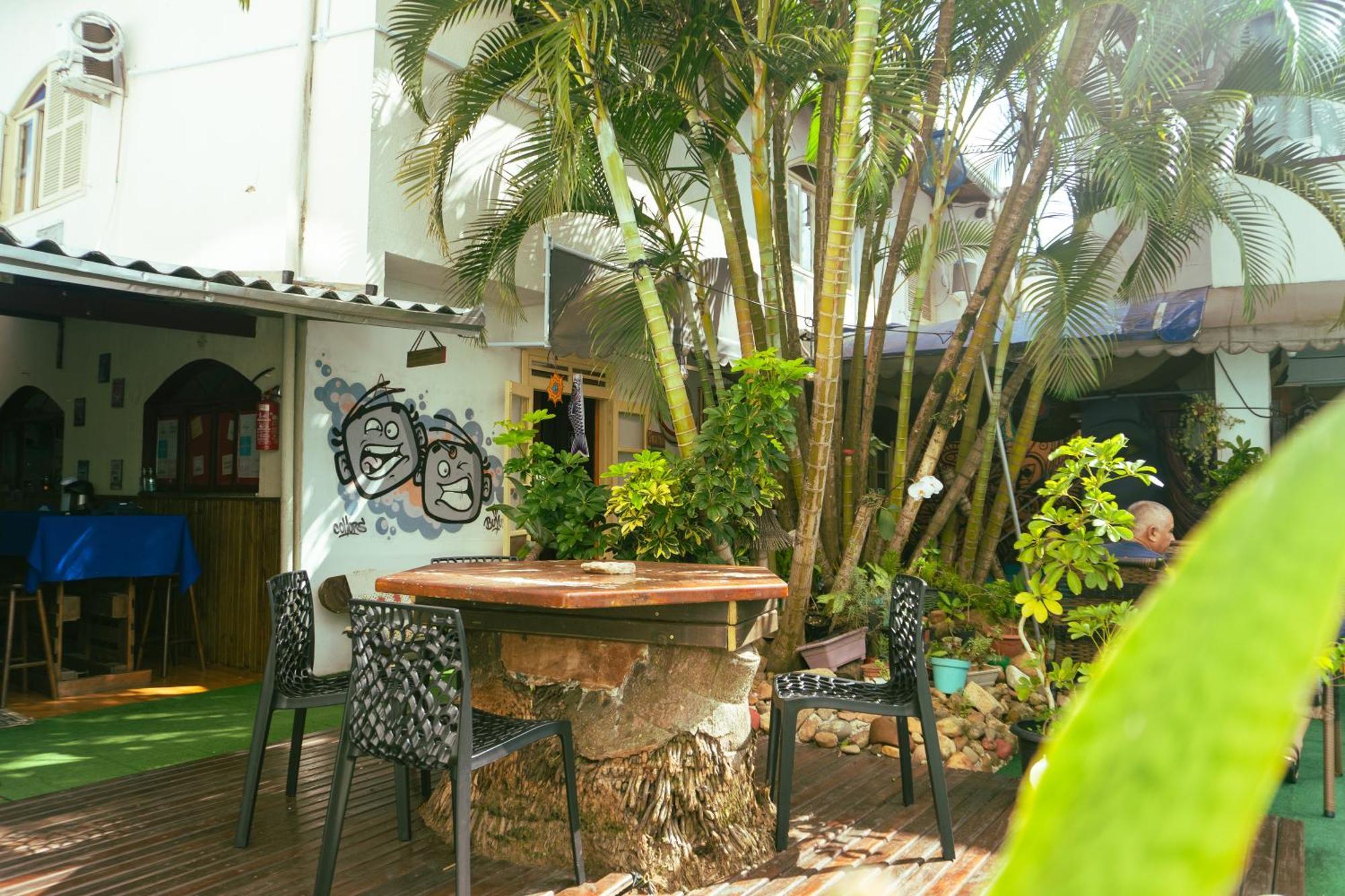 Oceanic Hostel Balneario Camboriu Exterior foto