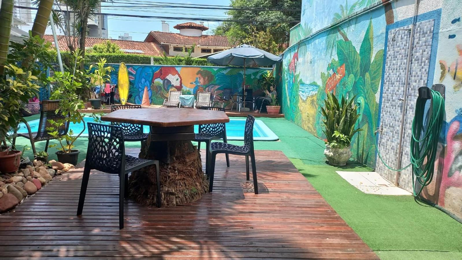 Oceanic Hostel Balneario Camboriu Exterior foto
