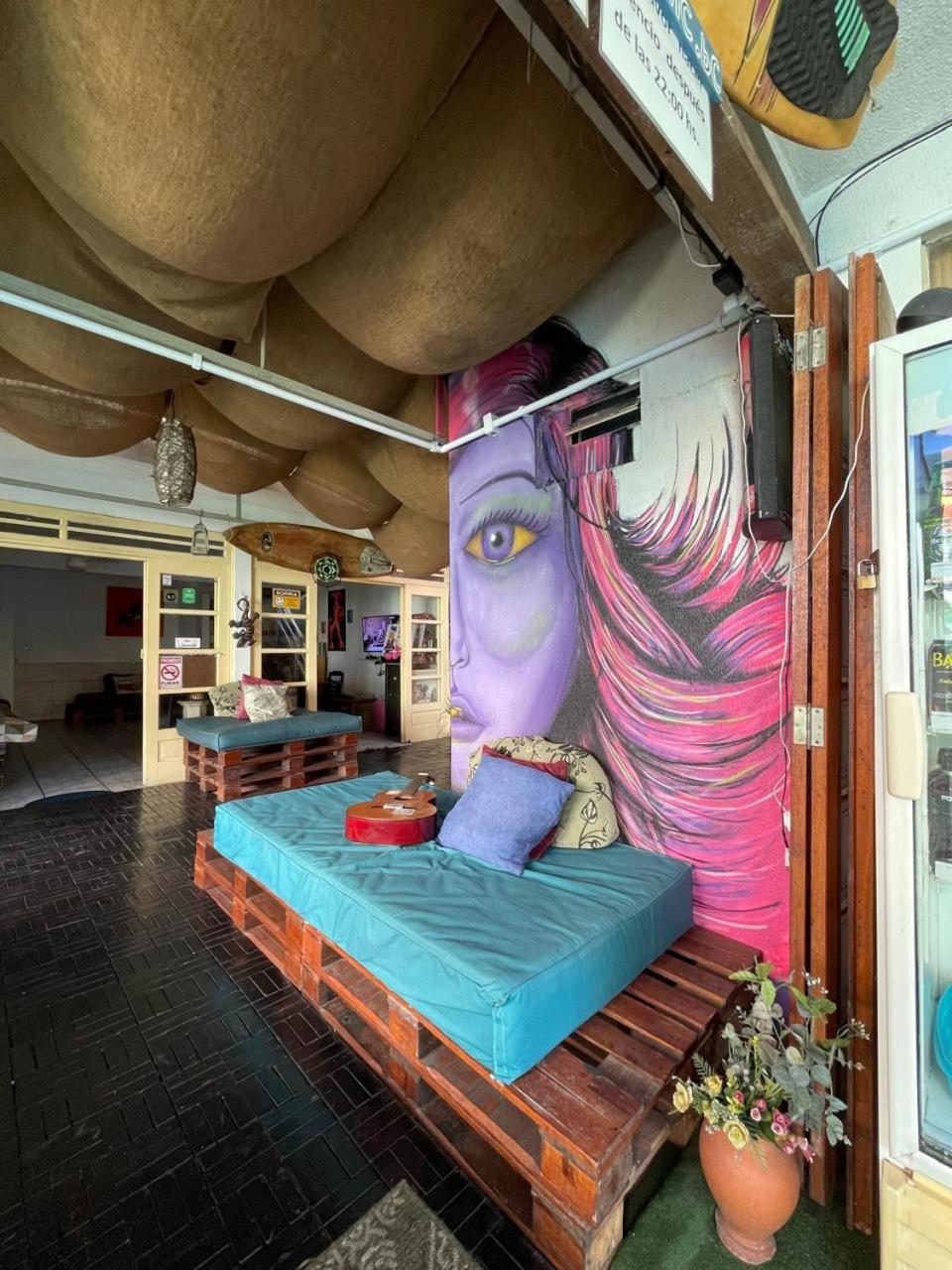 Oceanic Hostel Balneario Camboriu Exterior foto