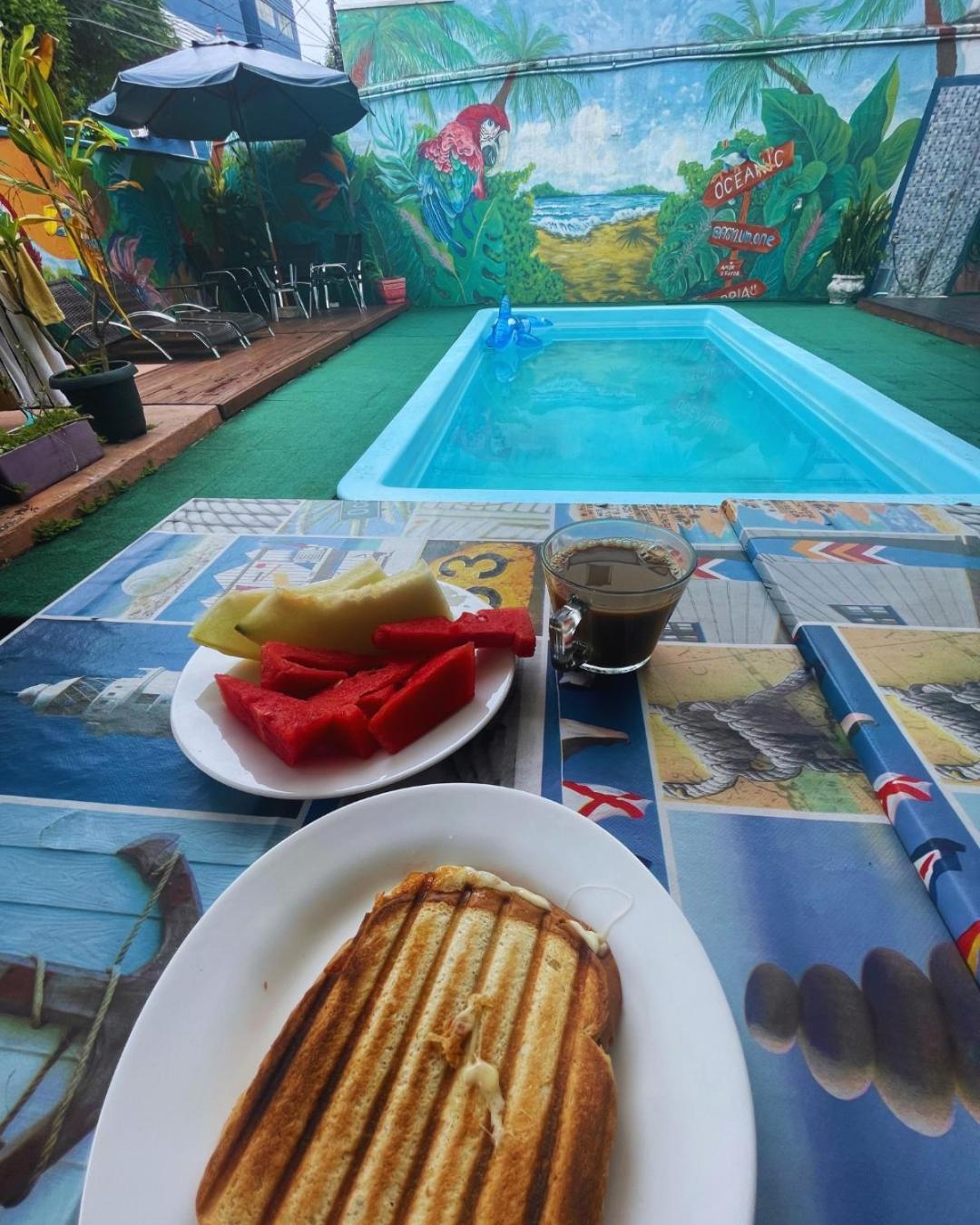 Oceanic Hostel Balneario Camboriu Exterior foto